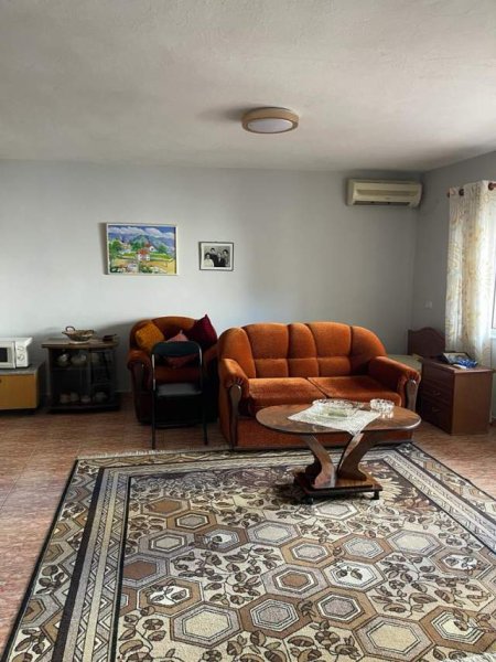 Tirane, jepet me qera apartament 1+1+BLK Kati 1, 110 m² 1.200 Euro (Kryqezimi 21-shi)