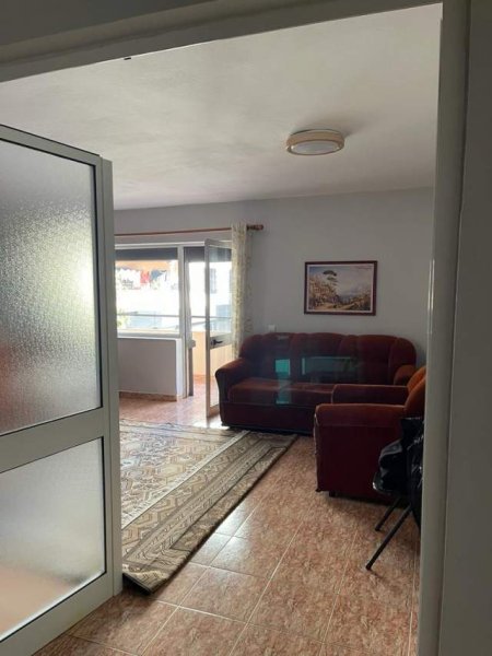 Tirane, jepet me qera apartament 1+1+BLK Kati 1, 110 m² 1.200 Euro (Kryqezimi 21-shi)