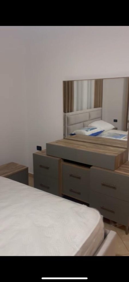 Tirane, jepet me qera apartament 1+1+BLK Kati 4, 65 m² 500 Euro (  RRUGA 5 MAJI)