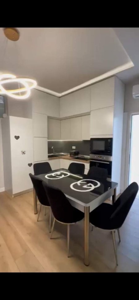 Tirane, shitet apartament 1+1+BLK Kati 3, 42 m² 900.000 Euro