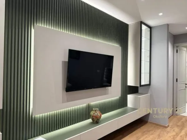 Tirane, jepet me qera apartament Kati 7, 70 m² 850 Euro (deliorgji)