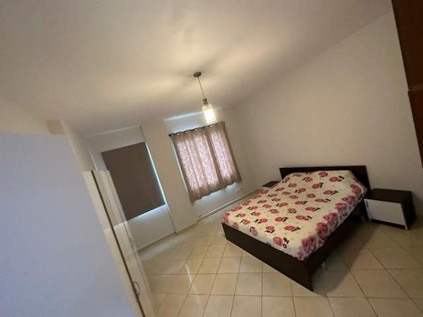 Tirane, jepet me qera apartament Kati 5, 60 m² 550 Euro (komuna e parisit)