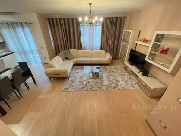 Tirane, jepet me qera apartament 2+1+BLK Kati 3, 125 m² 650 Euro (pranë Kristal Center, Komuna e Parisit)