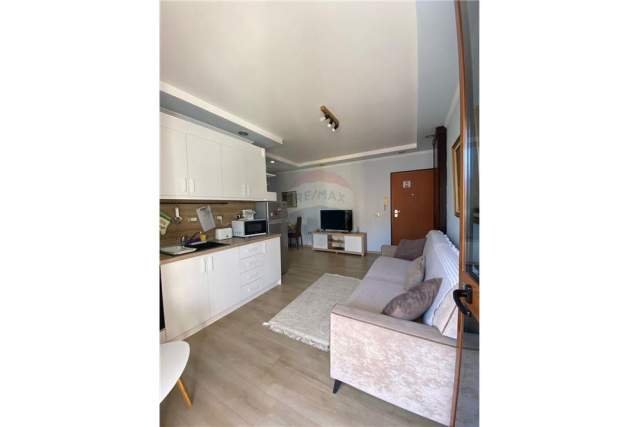 Tirane, jepet me qera apartament 1+1 Kati 6, 56 m² 600 Euro (Rruga Margarita Tutulani)
