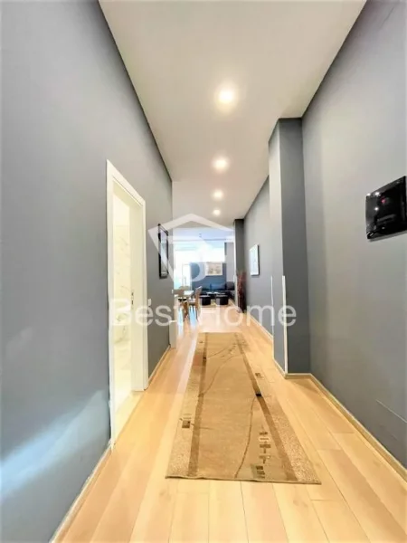 Tirane, jepet me qera apartament 1+1+BLK Kati 1, 92 m² 500 Euro (Rruga Peti, Liqeni)