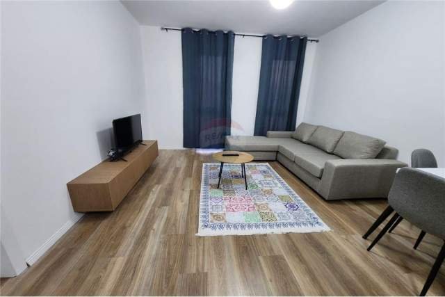 Tirane, jepet me qera apartament 1+1 Kati 4, 56 m² 400 Euro