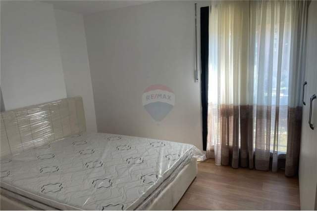 Tirane, jepet me qera apartament 2+1 Kati 4, 96 m² 550 Euro (Oxhaku)