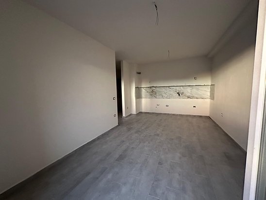 Tirane, shitet apartament 2+1+BLK Kati 5, 85 m² 107.000 Euro (Rruga e Kavajes)