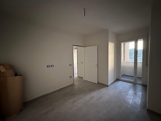 Tirane, shitet apartament 2+1+BLK Kati 5, 85 m² 107.000 Euro (Rruga e Kavajes)