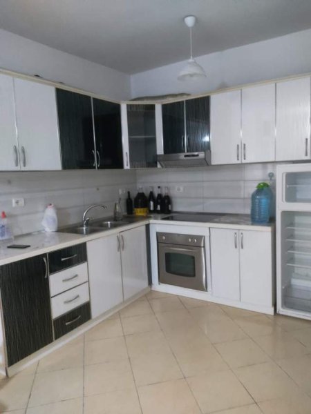 Tirane, jepet me qera apartament 2+1+BLK Kati 2, 100 m² 40.000 Leke (selite)