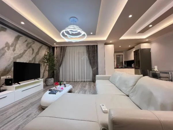 Tirane, jepet me qera apartament 1+1+Ballkon Kati 1, 86 m² 900 € (TEG)