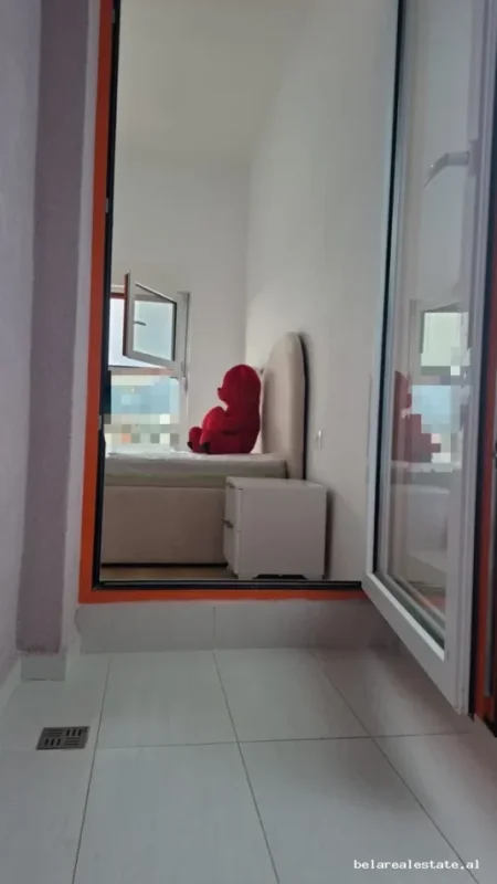 Tirane, jepet me qera apartament 1+1+Ballkon Kati 9, 75 m² 540 € (Ali Dem)