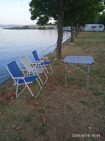 Tirane, shes Set karrige portatine 3 cope dhe tavoline polazhi 30 €