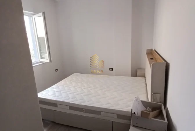 Tirane, jepet me qera apartament 1+1 Kati 1, 60 m² 450 € (Porcelan)