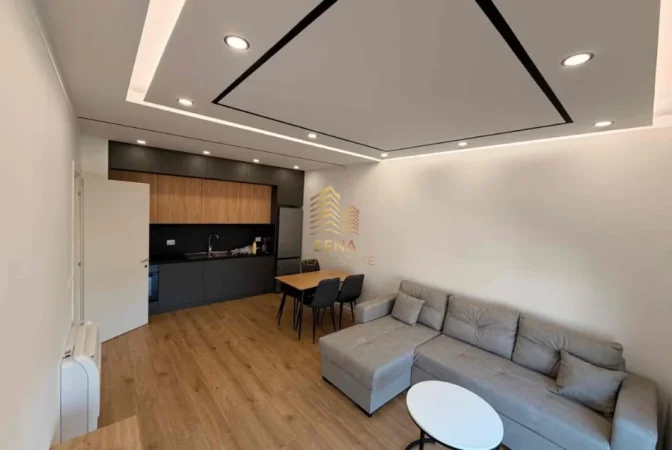 Tirane, jepet me qera apartament 1+1+Ballkon Kati 4, 65 m² 500 € (Astir)