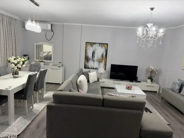 Tirane, jepet me qera apartament 3+1 Kati 0, 150 m² 1.500 € (50 m nga Kopshti Zoologjik)