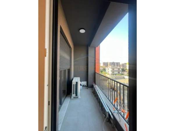 Tirane, jepet me qera apartament 2+1 Kati 4, 100 m² 650 € (Paskuqan)