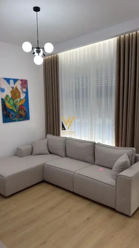 Tirane, jepet me qera apartament 1+1+Ballkon Kati 6, 65 m² 570 € (ALI DEMI)