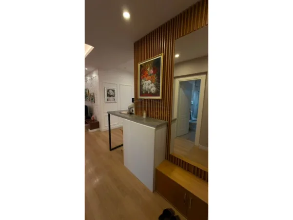 Tirane, jepet me qera apartament 2+1 Kati 6, 230 m² 800 € (Fresk)