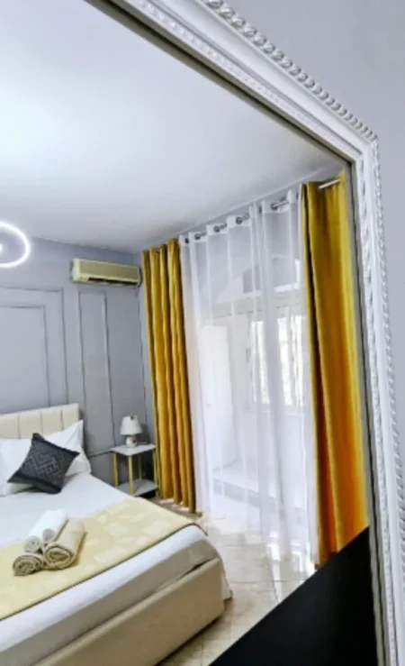 Tirane, jepet me qera apartament 1+1 Kati 3, 75 m² 600 € (Rruga e Kavajës)