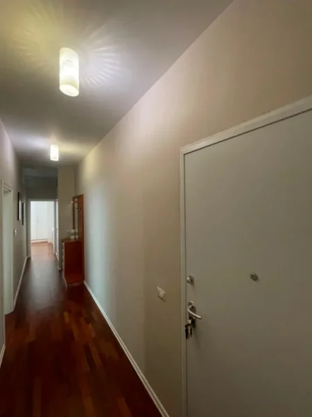 APARTAMENT 1+1 ME QIRA TE  PAZARI I RI  70.000 EURO