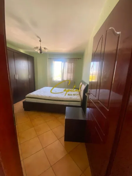 Tirane, jepet me qera apartament 2+1 Kati 5, 110 m² 500 € (ISH PARKU)