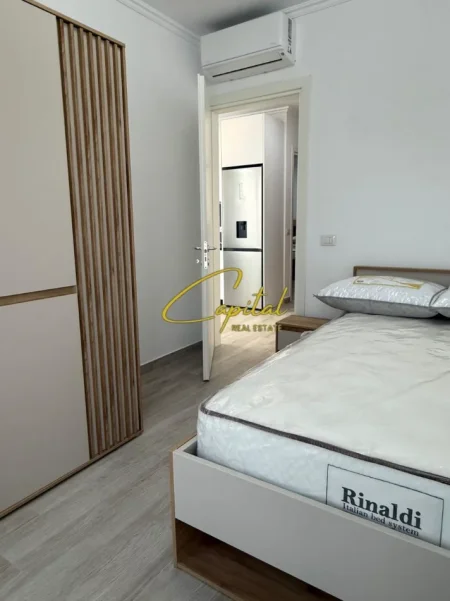 Tirane, jepet me qera apartament 2+1 Kati 7, 75 m² 700 € (STACIONI TRENIT)