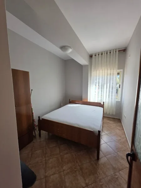 Tirane, jepet me qera apartament 1+1 Kati 2, 60 m² 400 € (MISTO MAME)