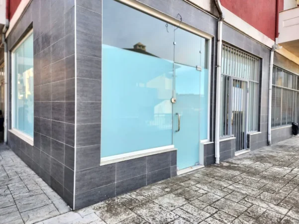 Shitet: Amb i persht. per Zyre ( Selitë - Fiks te Rrethi, me pamje) me Verande | S. 19.26m² || 50,000 Euro