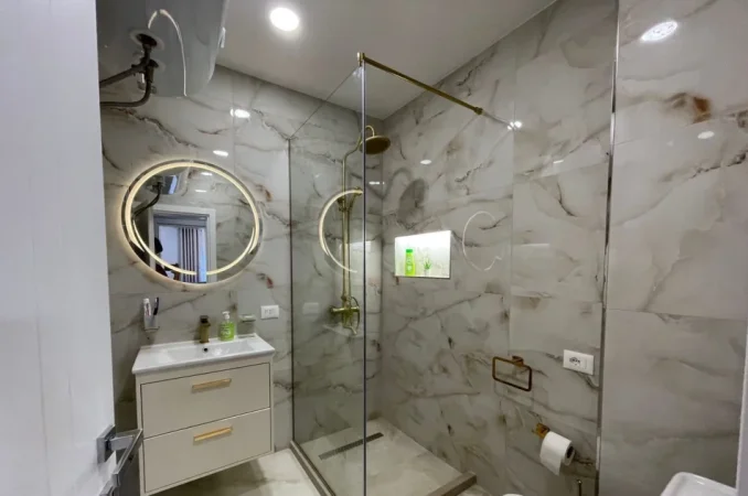 Tirane, jepet me qera apartament 2+1 Kati 4, 120 m² 970 € (Zogu i Zi)