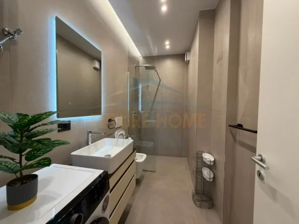 Tirane, jepet me qera apartament 1+1+Ballkon Kati 1, 45 m² 500 € (Kodra e Priftit)