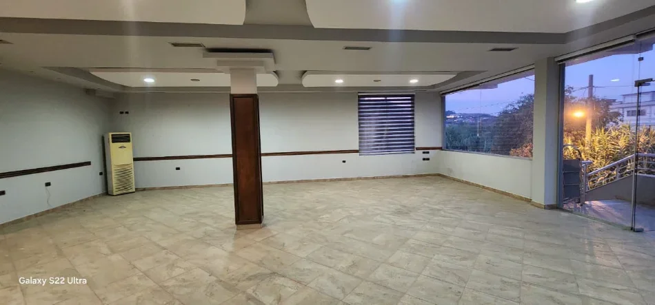 Vaqarr, jepet me qera ambjenti, 120 m²