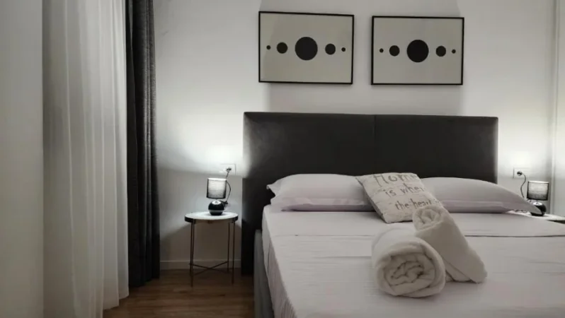 Tirane, jepet me qera apartament 2+1 Kati 2, 85 m² 750 € (21 Dhjetori)