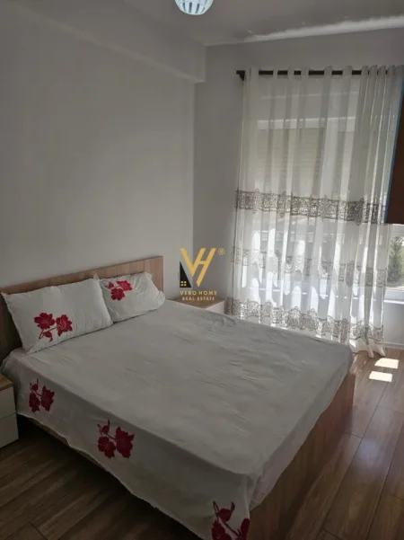 Tirane, jepet me qera apartament 1+1+Ballkon Kati 2, 64 m² 570 € (ALI DEMI)
