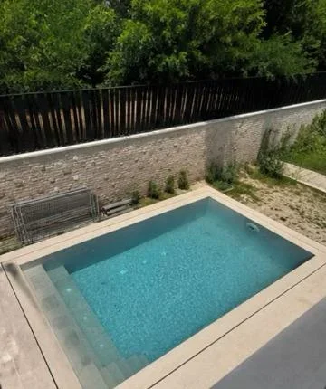 Tirane, jepet me qera Vile 4+1+Aneks+Ballkon Kati 2, 410 m² 5.000 € (COLLINA VERDE)