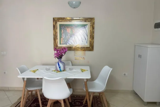 Tirane, jepet me qera apartament 1+1+Ballkon Kati 3, 67 m² 600 € (Qender, prane FSHN)
