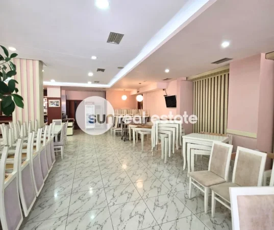 Shkoder, shitet ambjent biznesi Kati 0, 225 m² (QENDER)