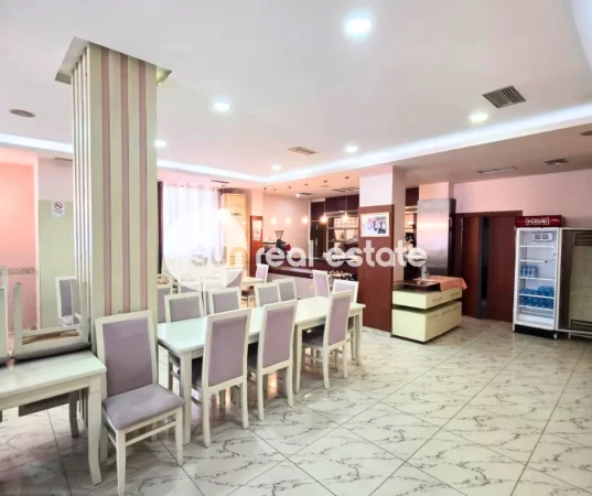 Shkoder, shitet ambjent biznesi Kati 0, 225 m² (QENDER)