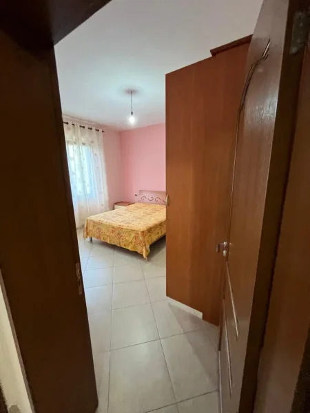Tirane, jepet me qera apartament 2+1 Kati 2, 100 m² 450 € (Kodra E. Priftit)