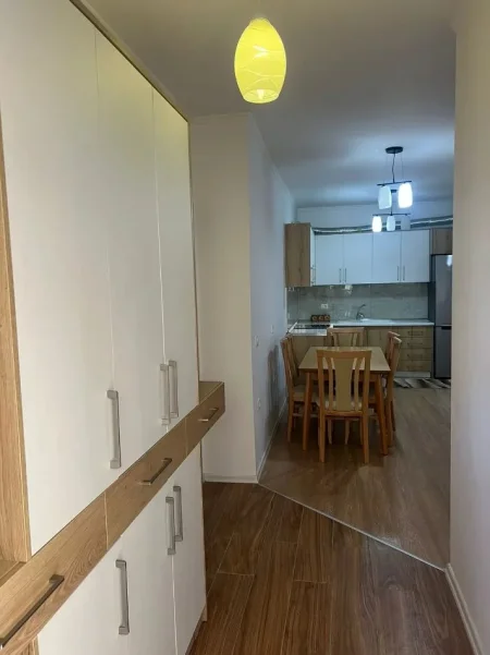 Tirane, jepet me qera apartament 3+1 Kati 0, 120 m² 600 € (Kodra e Diellit 1)