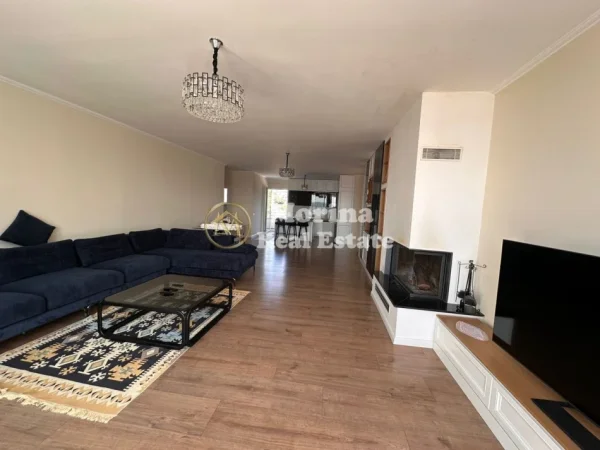Tirane, jepet me qera apartament 3+1 Kati 4, 270 m² 1.000 € (Fresku)