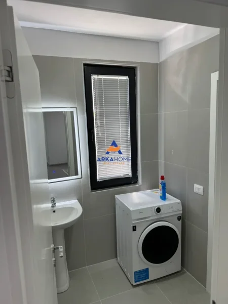 Tirane, jepet me qera apartament 1+1 Kati 7, 70 m² 500 € 