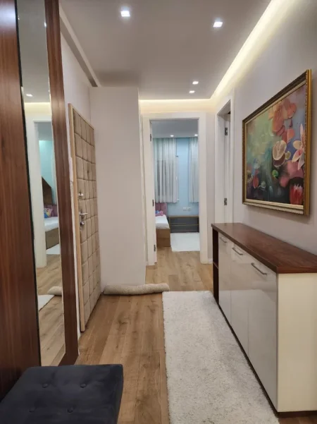 Me Qera: Aprtament 2+1+2wc & 3Bllkn (+1P.Parkimi) 📍Liqeni Thatë / Radisson (135m2)🔥🔥 Super modern | Hera parë me qira❤️ | 1350€/Muaj