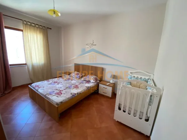 Tirane, jepet me qera apartament 2+1 Kati 6, 75 m² 651 € (KOMUNA E PARISIT)