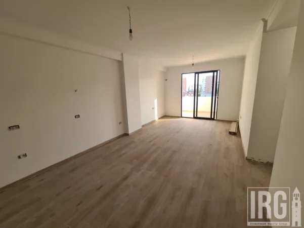 Tirane, shitet apartament 2+1+Aneks+Ballkon Kati 4, 106 m² 139.000 € (yzberisht)