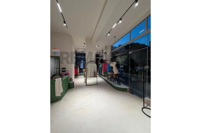 shitet dyqan Kati 0, 51 m² 180.000 € (Rruga Teodor Keko, Tiranë)