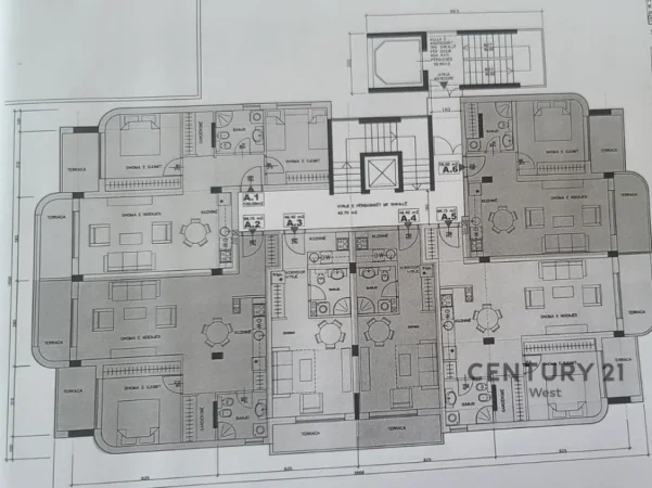 Pogradec, shiten 10 dhoma Kati 4, 410 m² 580.000 € (Tushemisht)