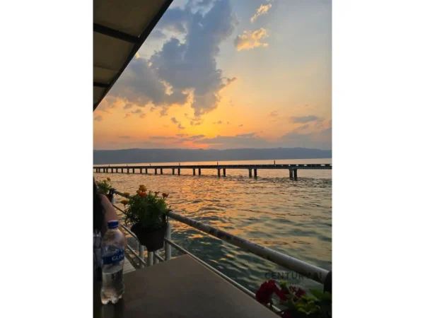 Pogradec, shiten 10 dhoma Kati 4, 410 m² 580.000 € (Tushemisht)