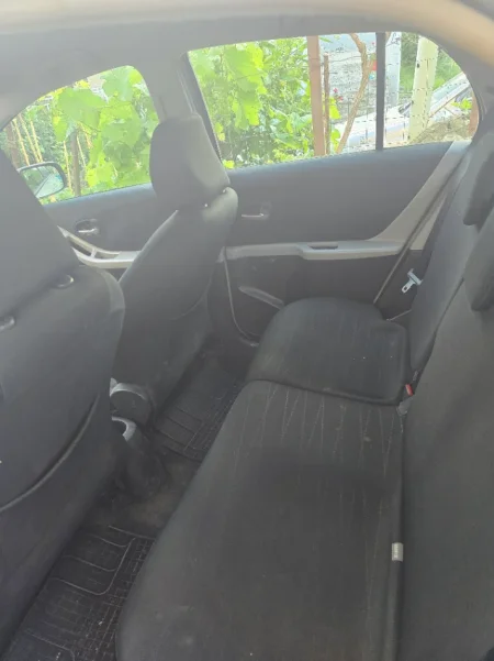 Tirane, shitet makine Toyota Yaris 2007 Nafte, automatik Kondicioner 4.300 €
