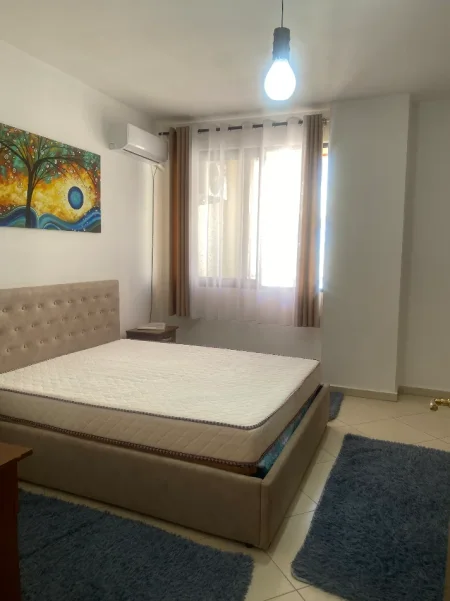 Tirane, jepet me qera apartament 1+1+Ballkon , 65 m² 400 €